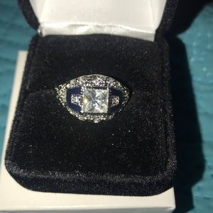 New Beautiful sterling silver ring
